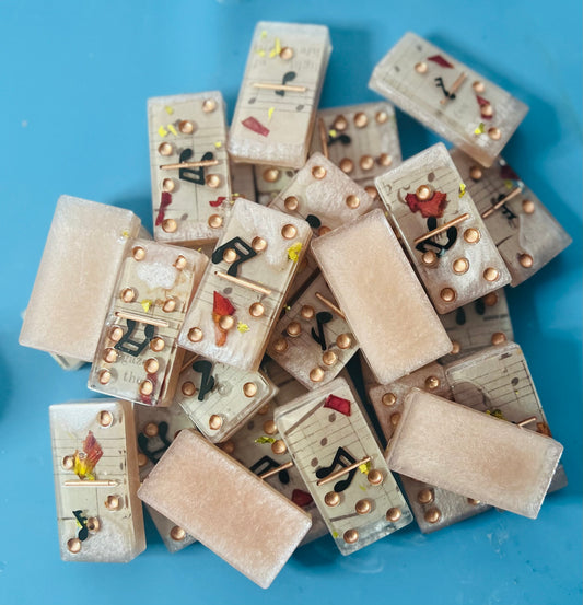 Music Notes...Professional Size Domino Set Music Notes...Professional Size Domino Set