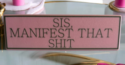 It Girl  Nameplates